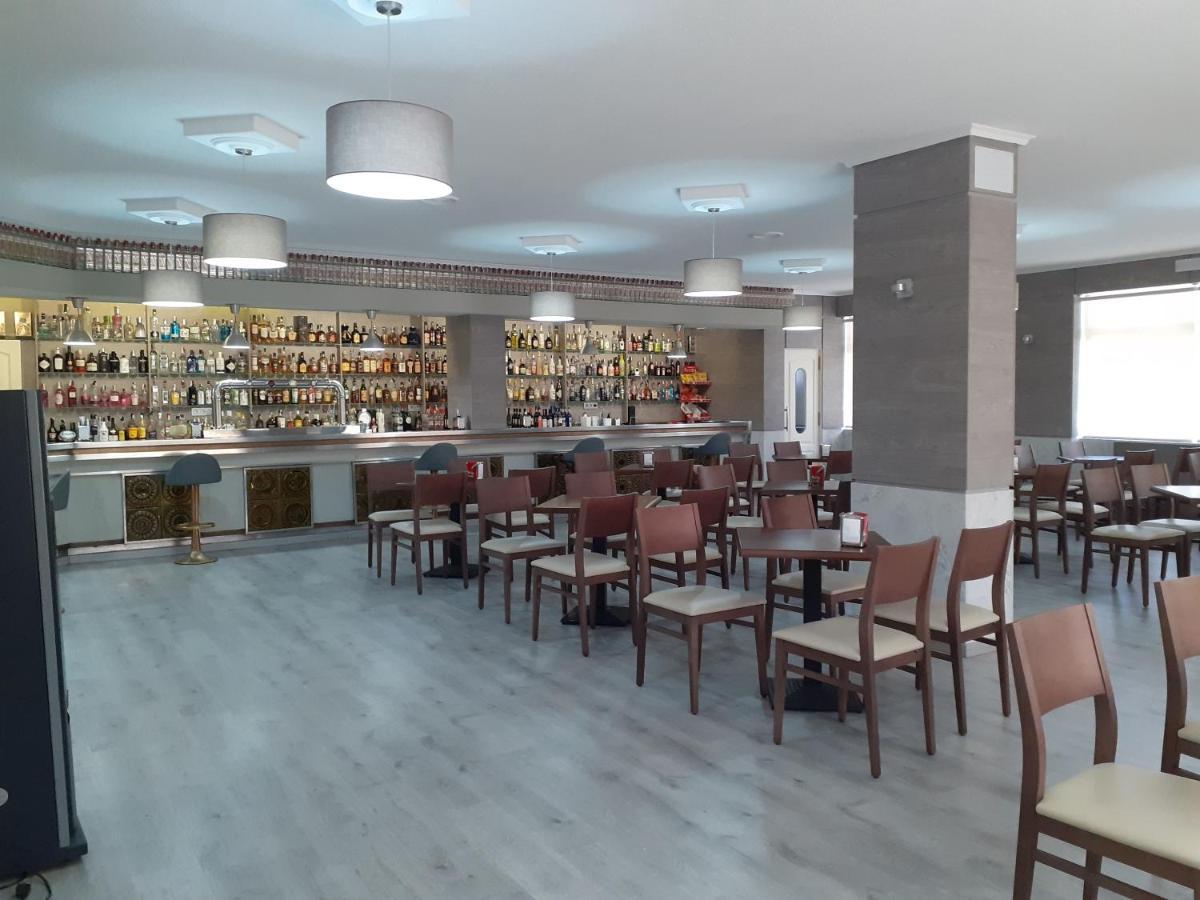 Hotel Millan Negreira Εξωτερικό φωτογραφία
