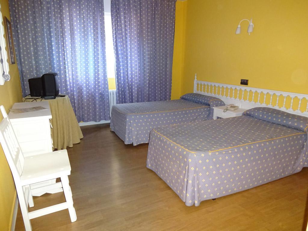 Hotel Millan Negreira Εξωτερικό φωτογραφία